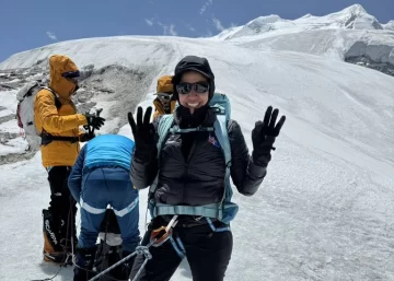 Thais Herrera, la caribeña criada en la playa que hace historia en la cumbre del Everest