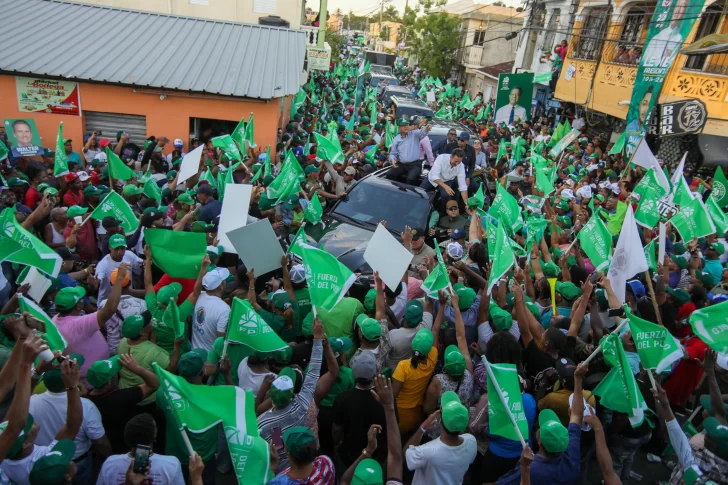 Leonel moviliza simpatizantes en Puerto Plata y asegura que con RescateRD 'venceremos”