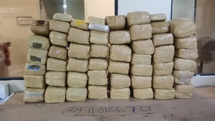 52 pacas de marihuana fueron confiscadas en Baní