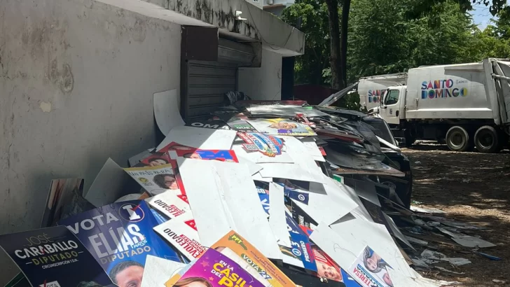 Alcaldía Distrito Nacional retira propaganda electoral de los espacios públicos