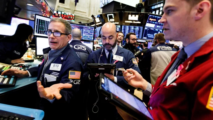 El índice Dow Jones supera por primera vez en la historia los 40 mil puntos