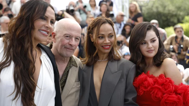 Revoluciona Cannes musical sobre narcomujer con actriz dominicana y Selena