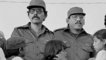 Quién es Humberto Ortega, el hermano de Daniel Ortega que critica el 'poder dictatorial' del presidente de Nicaragua