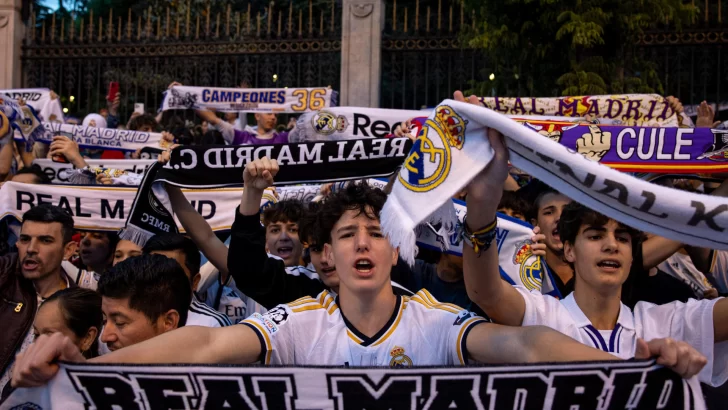 El Real Madrid recibirá la copa de campeón en dos ocasiones