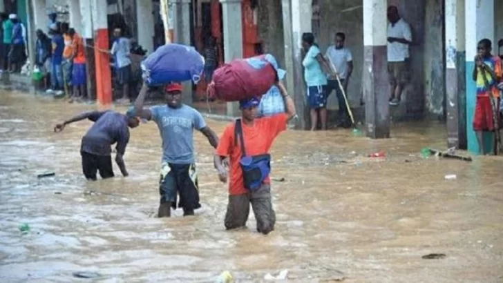 Trece muertos y más de 2 mil casas inundadas en Cabo Haitiano