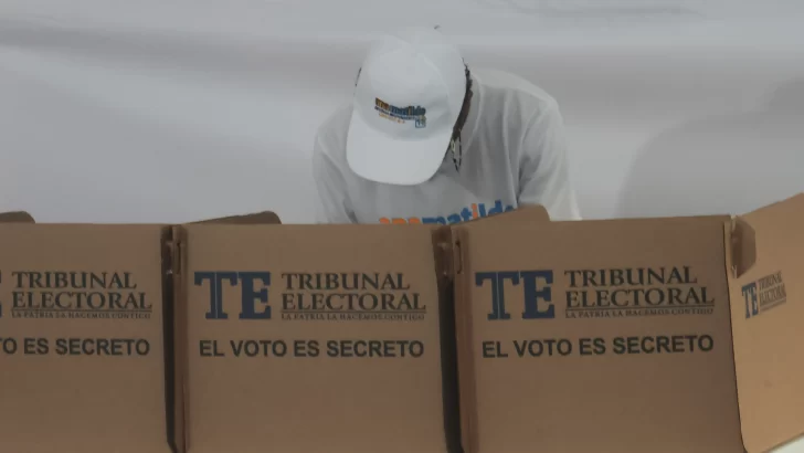 Comienzan las votaciones en Panamá en una de las elecciones más complicadas de su historia