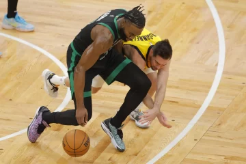 Brown y Tatum llevan a los Celtics a las Finales