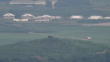 Decenas de soldados norcoreanos cruzan brevemente la frontera con Corea del Sur
