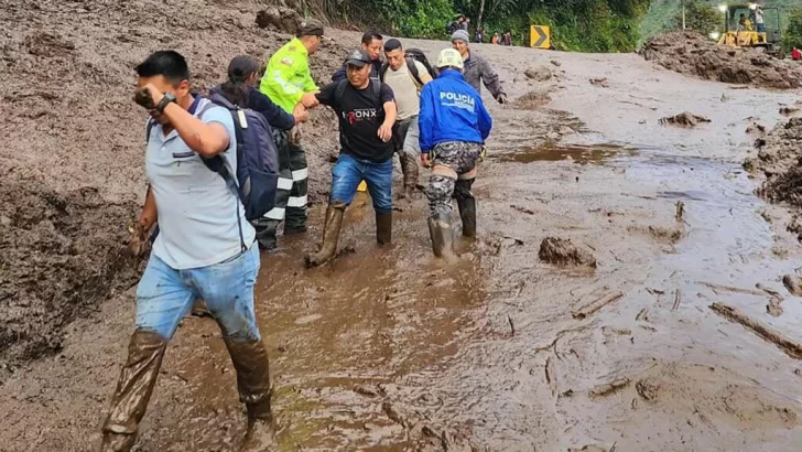 Ecuador: al menos 7 muertos y 14 desaparecidos por intensas lluvias