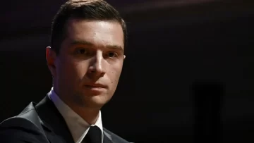 El ultraderechista Jordan Bardella, 28 años, probable futuro primer ministro francés
