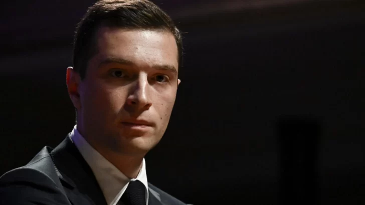 El ultraderechista Jordan Bardella, 28 años, probable futuro primer ministro francés