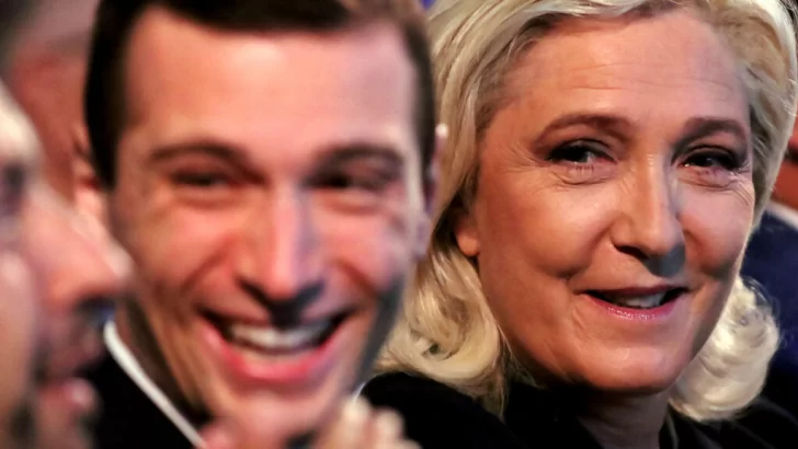 La extrema derecha gana la primera vuelta en las legislativas de Francia