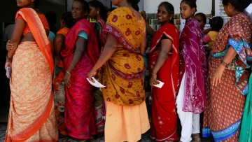 India concluye la última fase de sus maratonianas elecciones con Modi de favorito