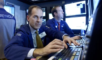 Wall Street cierra mixto después de que la Fed reportara 'modestos progresos' en inflación