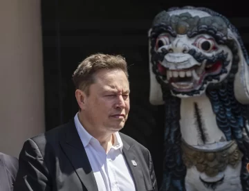 Accionistas de Tesla le pagarán a Musk US$ 50 mil millones