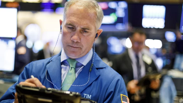 Wall Street cierra mixto con el S&P 500 con nuevo récords