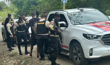 Apresan a dos personas vinculados a red microtráfico en Hato Mayor