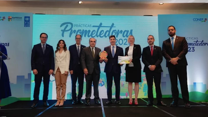 Popular recibe premio de “Prácticas prometedoras” por su iniciativa “Finanzas con Propósito”