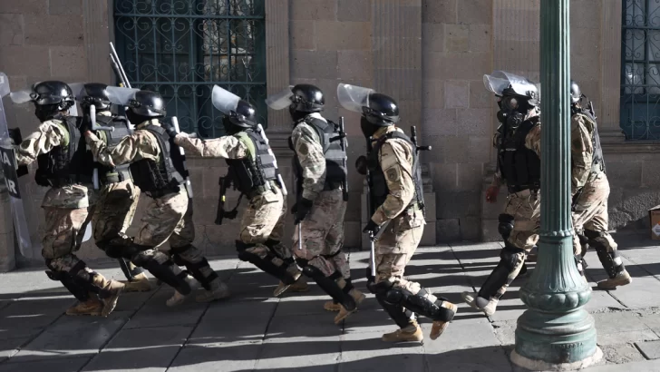 Bolivia pide ante la OEA tratar despliegue de militares con 