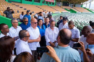 Gobierno entrega RD$ 84 millones como primera partida para remodelar el Estadio Tetelo Vargas