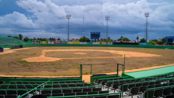 Gobierno entrega primeros RD$ 84 millones para remodelar el Estadio Tetelo Vargas