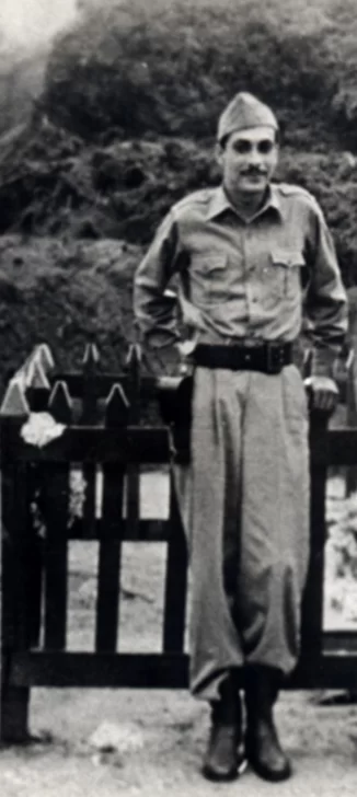 Horacio-Julio-Ornes-con-vestimenta-militar-durante-la-lucha-a-favor-de-Jose-Figueres-en-Costa-Rica-en-1948-326x728