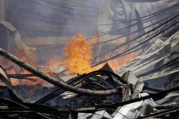 Incendio en ferretería de Samaná deja dos jóvenes muertos