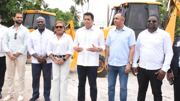 Inversión de 32 millones en la reconstrucción de plaza en Guayacanes