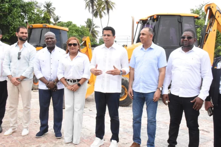 Inversión de 32 millones en la reconstrucción de plaza en Guayacanes