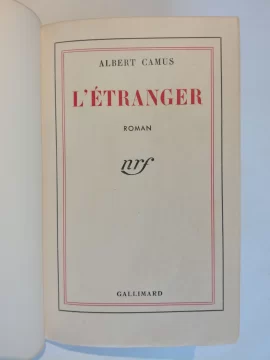 La-famosa-novela-Letranger-del-frances-Albert-Camus-546x728