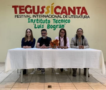 Nathalie García paticipa en festival internacional de literatura y canto en Honduras