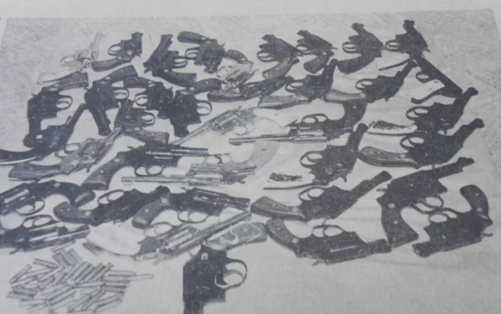 Parte-de-las-armas-confiscadas-por-las-autoridades-728x456