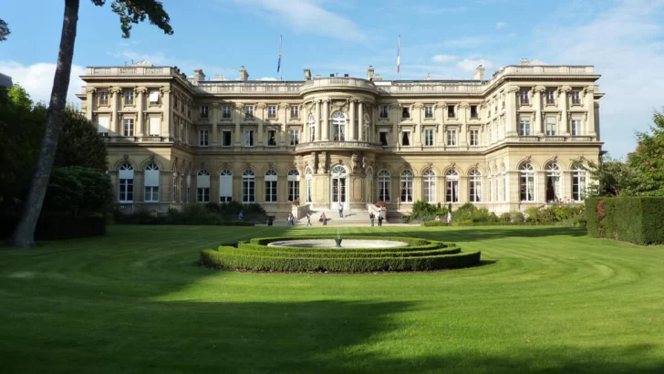 ’El nacionalismo desbarata sociedades': 170 diplomáticos denuncian a la ultraderecha francesa