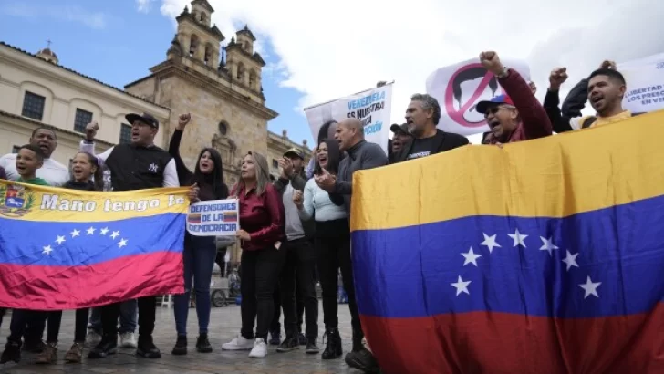 Quieren financiar viaje de venezolanos para que voten en su país