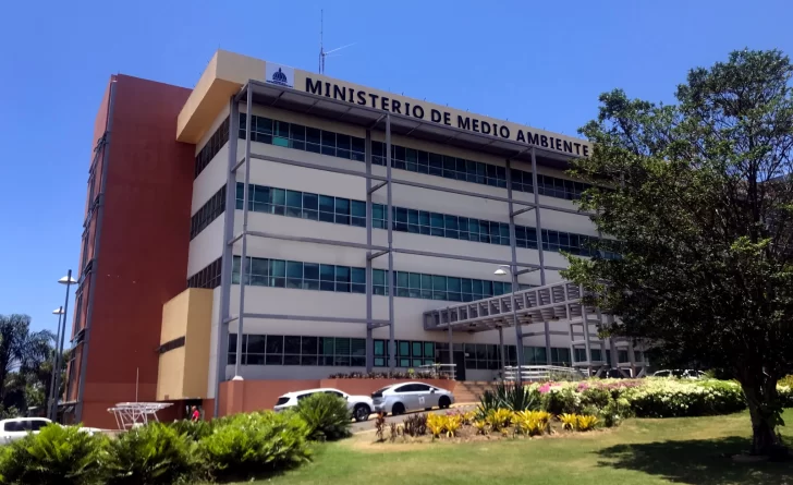 Medio Ambiente continúa proceso de fortalecimiento institucional