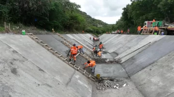 Intervienen canal Ysura Conducción en Azua para optimizar el riego