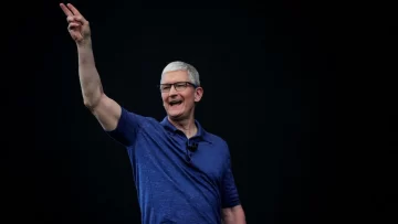 La apuesta de Apple por la IA con la incorporación de ChatGPT a sus iPhones (y las críticas que genera)