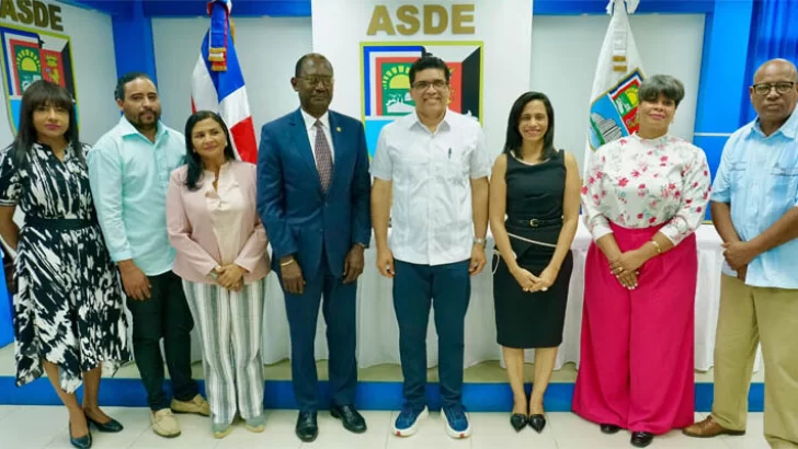 Alcaldía Santo Domingo Este presenta exposición de cultura taína