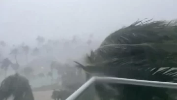 El huracán Beryl se dirige a México tras azotar Jamaica; aumenta a diez la cifra de muertos El huracán Beryl se dirige a México tras azotar Jamaica; aumenta a diez la cifra de muertos