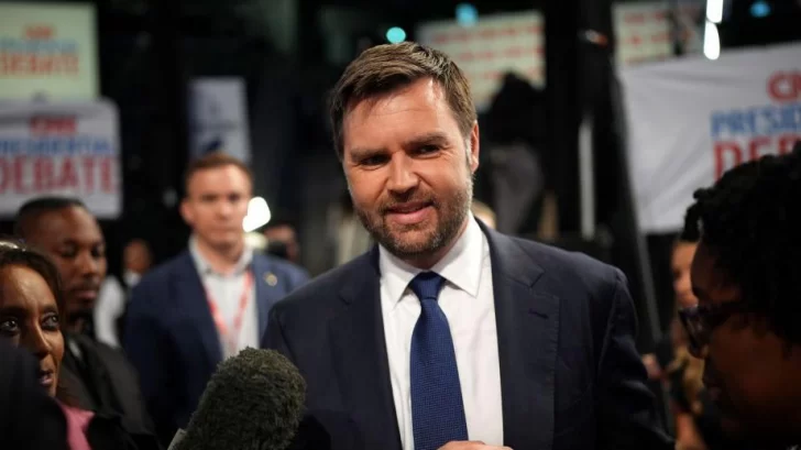 Quién es JD Vance, el escritor e inversionista que era crítico de Trump y al que ahora elige como vicepresidente