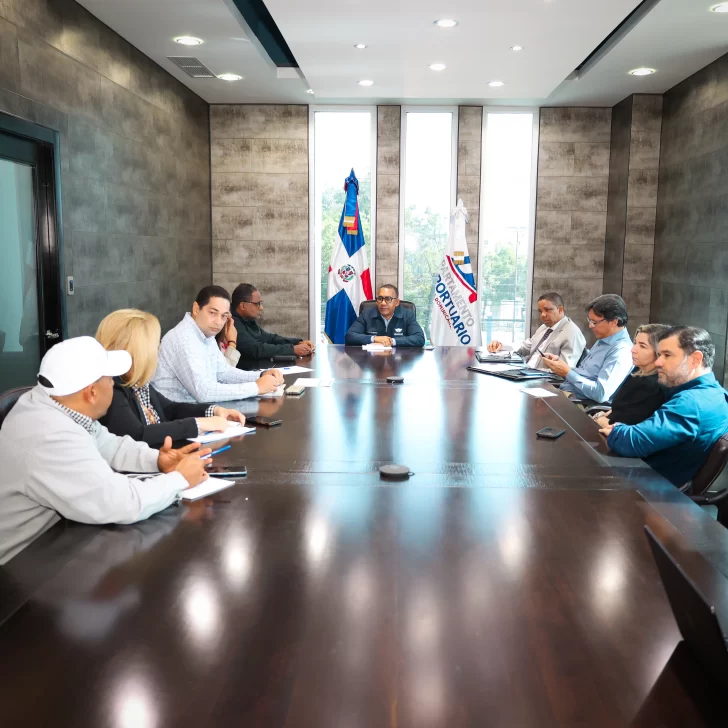 Departamento Aeroportuario activa comité de emergencia, por huracán Beryl