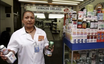 La exitosa historia del Dr Simi, el modelo de farmacias baratas que México extiende por América Latina