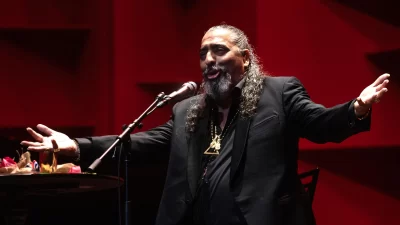 Diego El Cigala volvió a Santo Domingo transformando canciones emblemáticas en flamenco