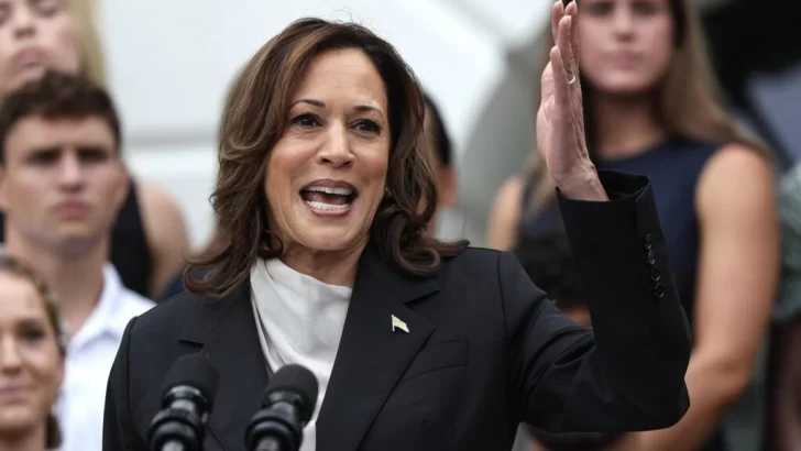 Harris apunta a la defensa de la clase media y el Estado de derecho en su primer mitin de campaña