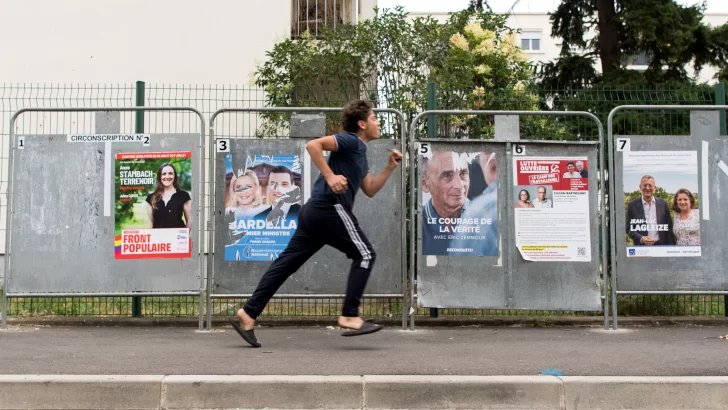 Se tensa campaña en Francia con agresiones y llamado de extrema derecha a matar abogados contrarios