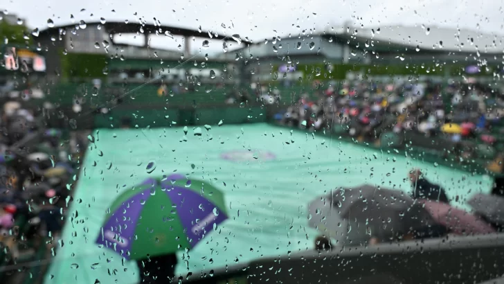 El caos amenaza en Wimbledon a causa de la lluvia