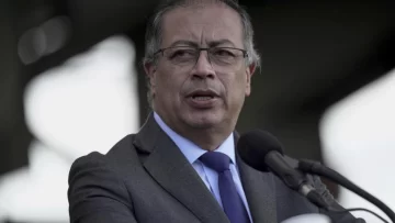 Petro pide un escrutinio ‘transparente’ por ‘graves dudas’ en elecciones de Venezuela