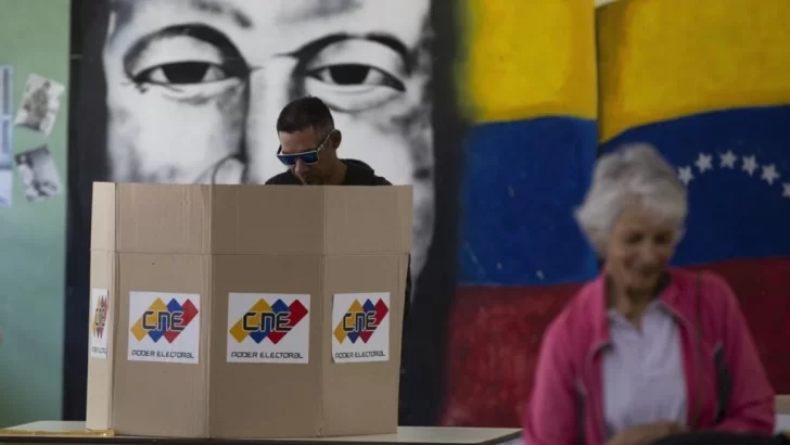 Guerra de encuestas, tensión e incertidumbre marcan el ambiente electoral en Venezuela