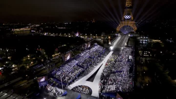 Una lluvia de estrellas protagonizan la espectacular apertura de los JJOO de París