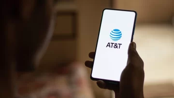 AT&T en EEUU, atacada por hackers que robaron los registros de casi todos sus clientes